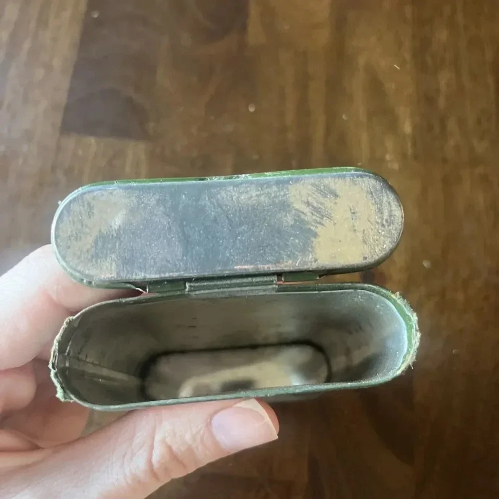 VINTAGE BURLEY & BRIGHT HALF AND HALF A Cargo Of Contentment TOBACCO TIN - Picture 7 of 7